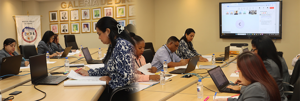 Empresas interesadas participan en reunión de homologación para licitación pública